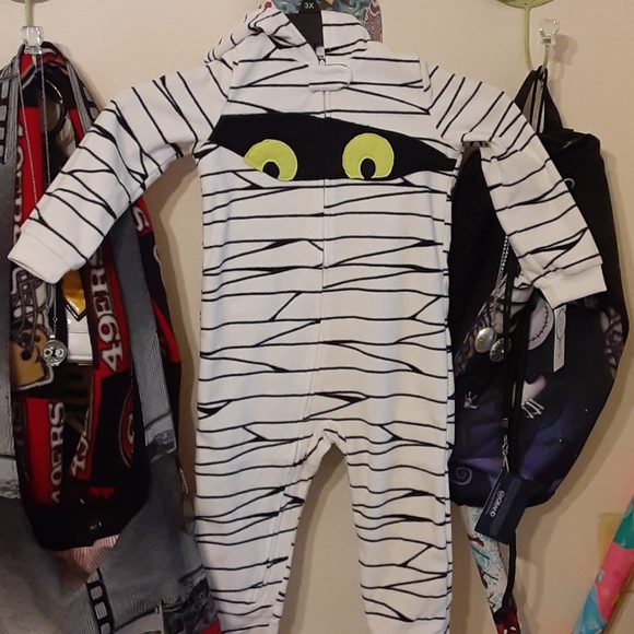 NWT Carter's Fleece Mummy Onesie - Picture 2 of 6